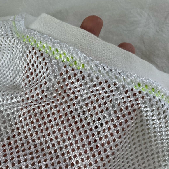 Unique Nike cropped shirt - Picture 4 of 5